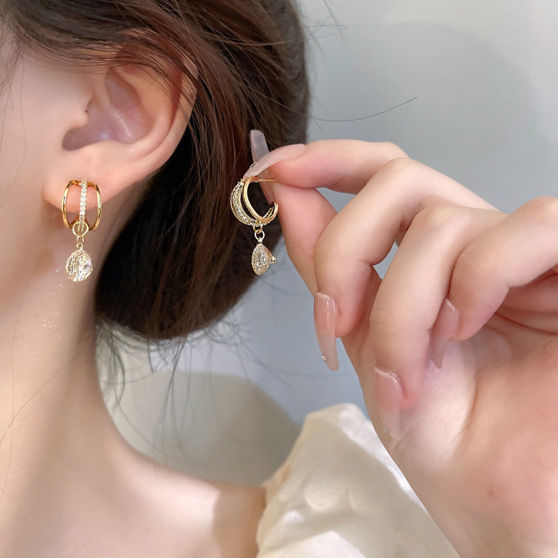 Skanto | Fashion Diamond Crown Earrings