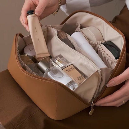 Skanto | Portable Leather Travel Cosmetic Bag
