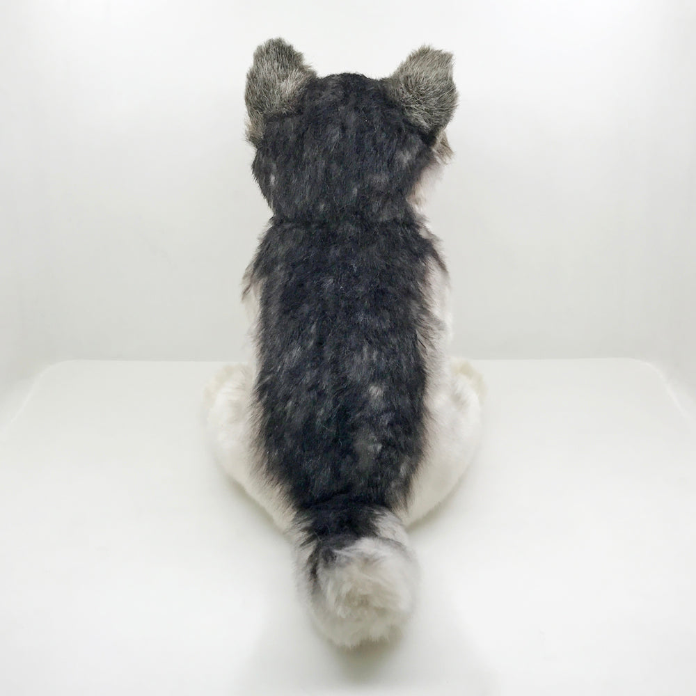 Skanto | Grey Wolf Plush Toy