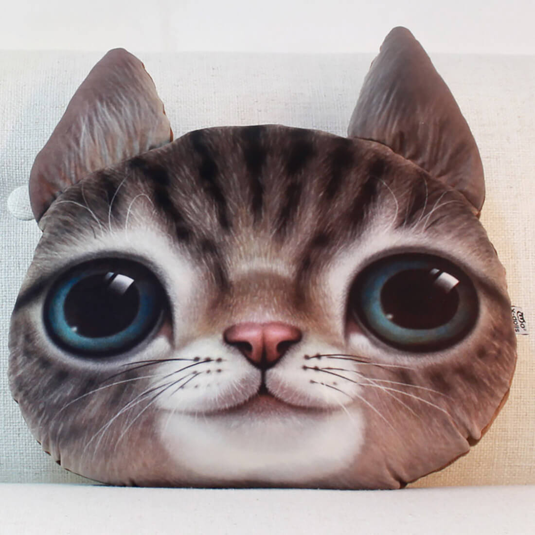 Skanto | Cat Face Pillow