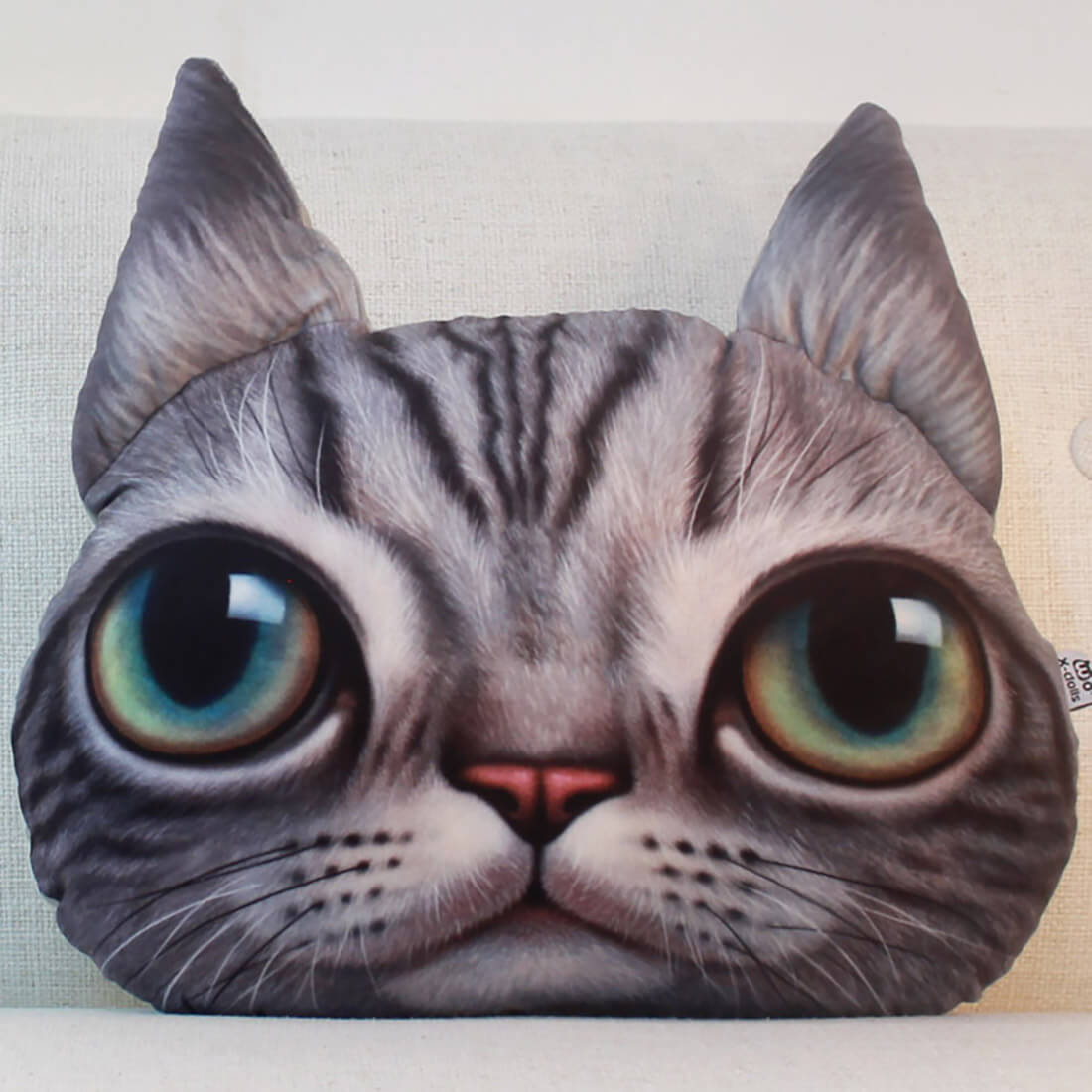 Skanto | Cat Face Pillow