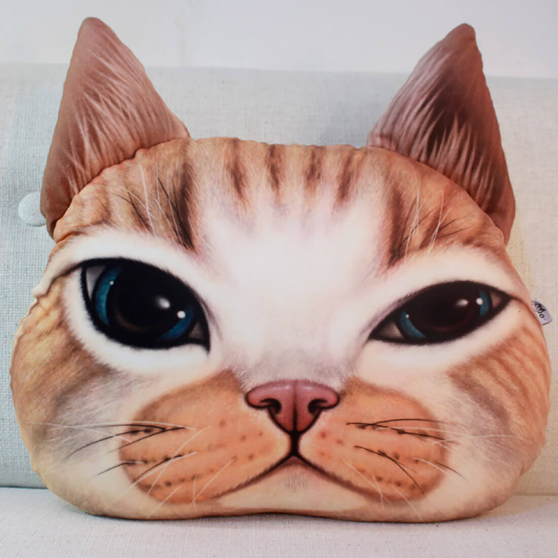 Skanto | Cat Face Pillow