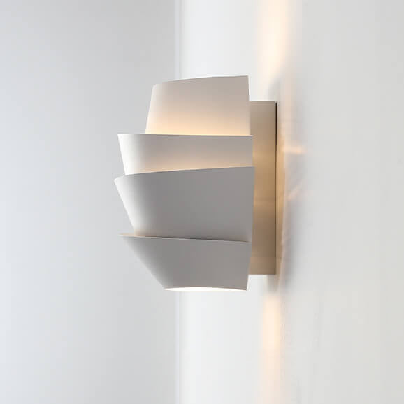 Scandinavian wall lamp with double light points - NordGlow | Karnz