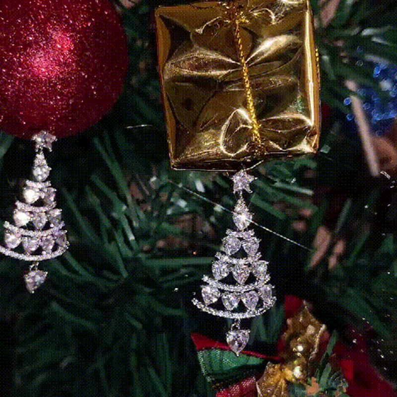 Skanto | Christmas Tree Stud Earrings
