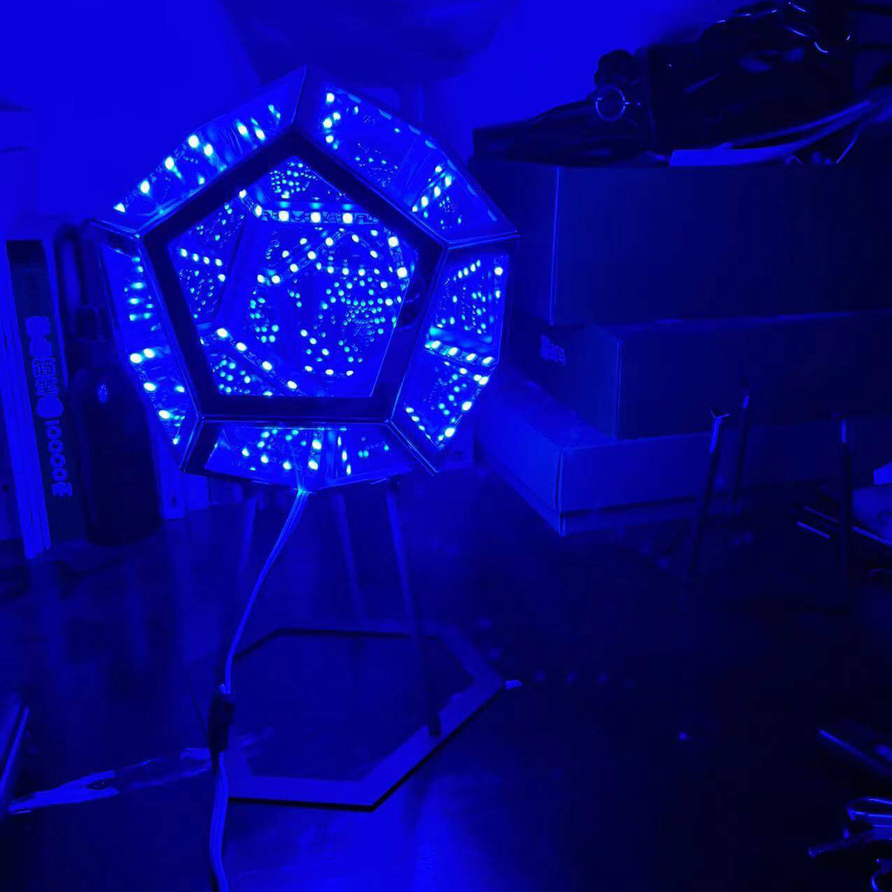 Skanto | Infinity Dodecahedron LED Night Light Art Table Lamp