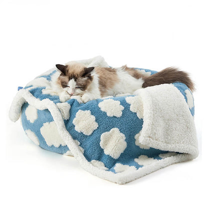Skanto | Flocket Waterproof Multi-Functional Sherpa Dog Blanket