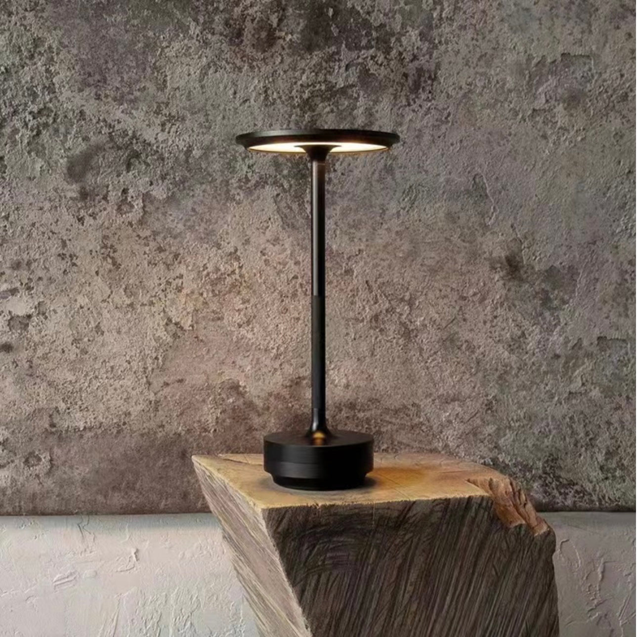 ClarityGlow Luxus Edition | Wireless LED Table Lamp | Brehn