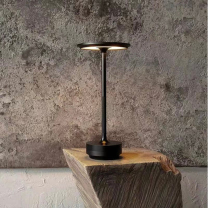 ClarityGlow Luxus Edition | Wireless LED Table Lamp | Brehn