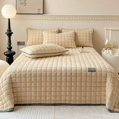 Skanto | Modern Soft Throw Blanket with Square Texture – Stylish Fluffy Bed and Sofa Cover