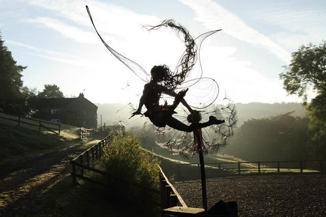 MagicGlow – Fairy-tale Garden Decoration for Outdoors Bowlift