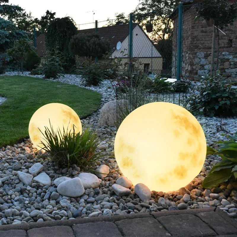 Magical Moonlight Garden Lamp - LunaGlow | Brehn