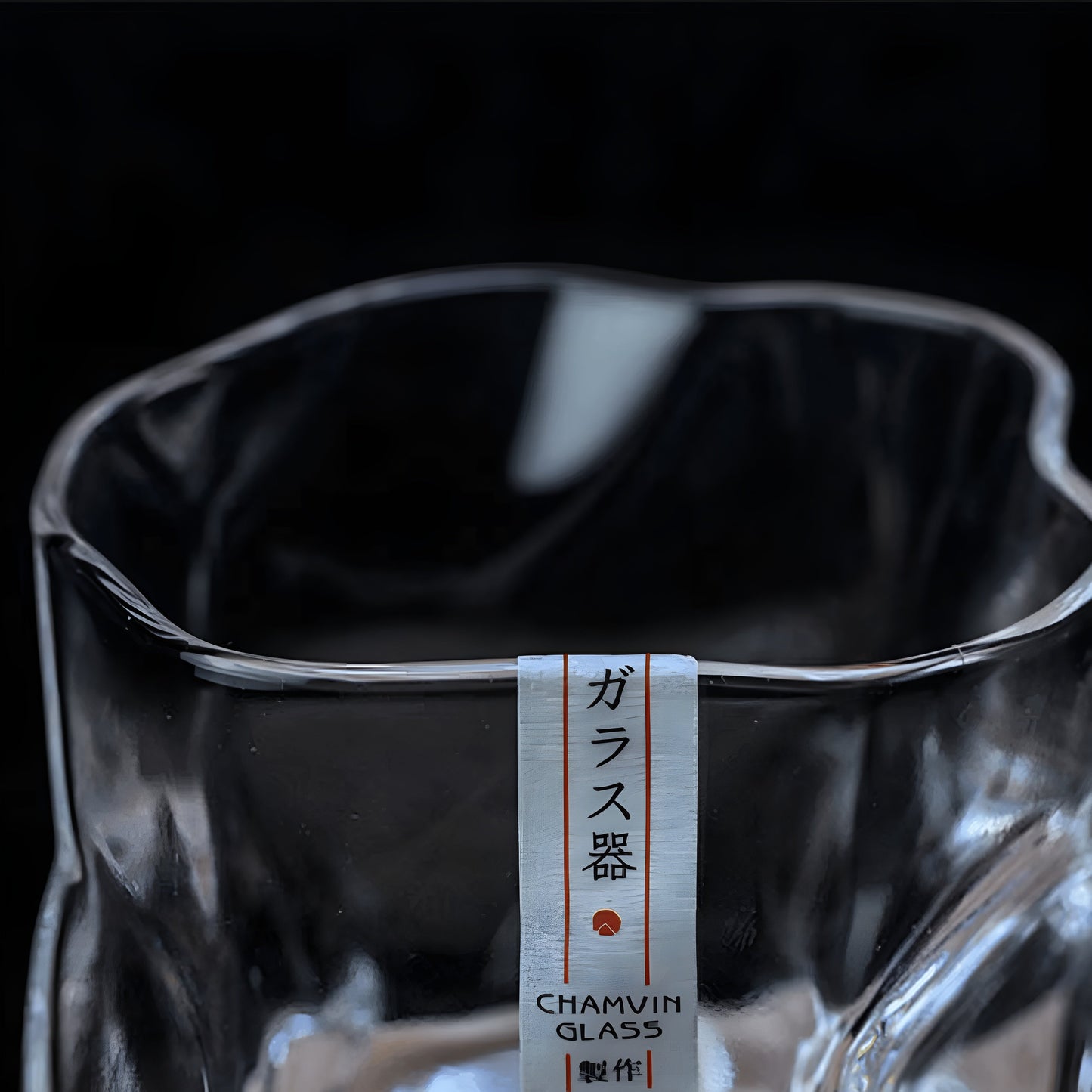 Edo-Kiriko style whisky glass – hand-cut with a unique crumple design