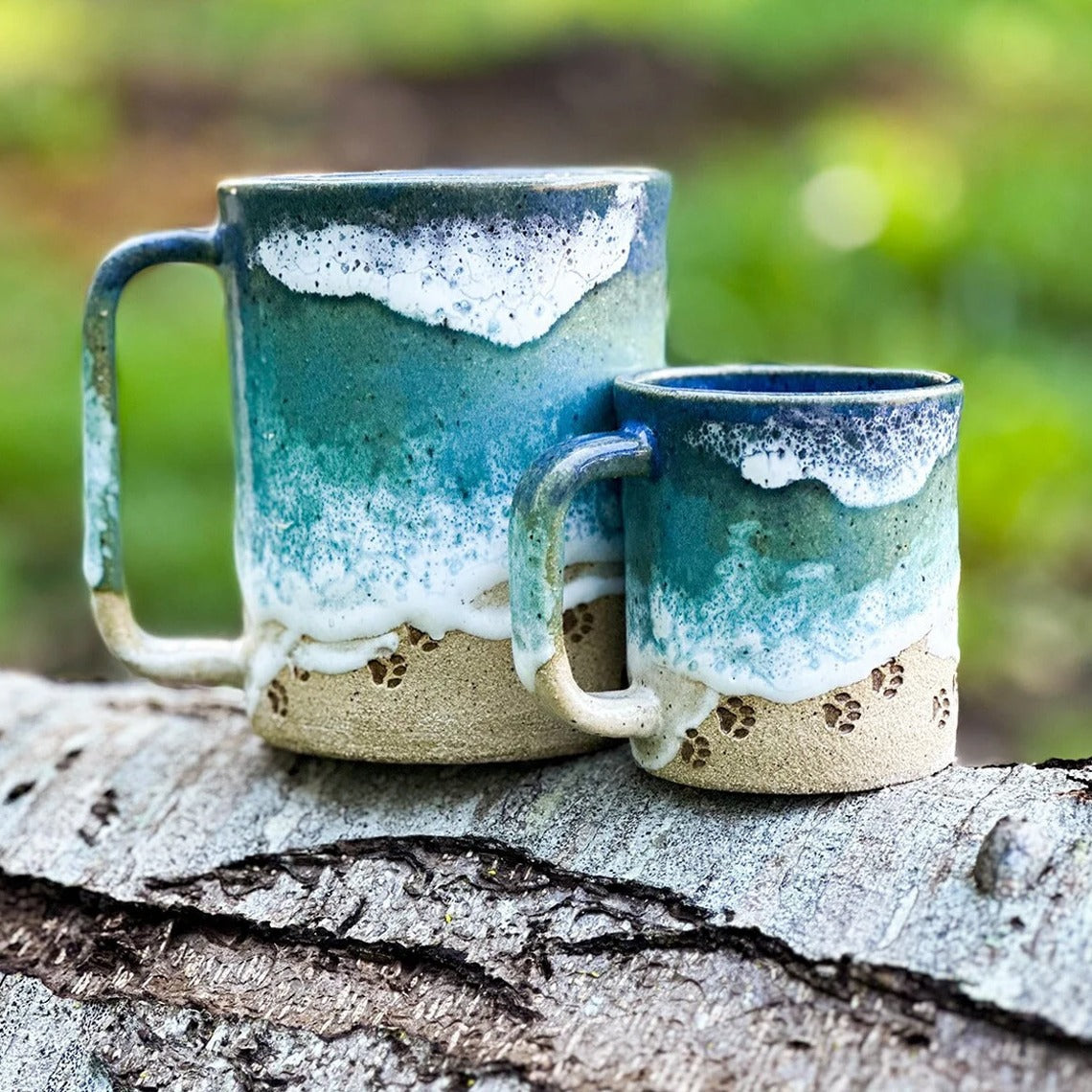 BowLift | Paw Print Ocean Shoreline Mug