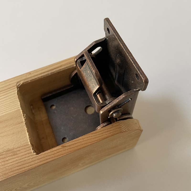 Saker 90 Degree Self-Locking Folding Hinge Corrosion-Resistant Invisible Connector | Bowlift