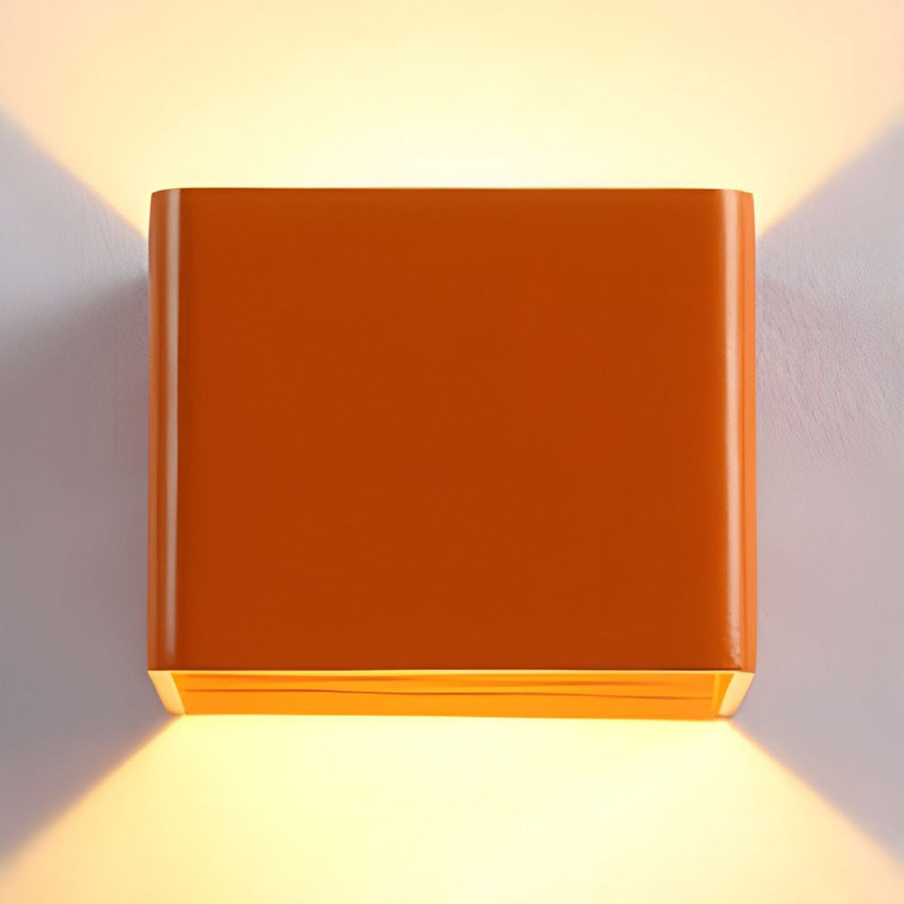 Skanto | Laurion – Modern Cube Wall Lamp | LED Ambient Light for Living Room & Bedroom