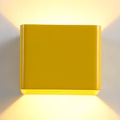 Skanto | Laurion – Modern Cube Wall Lamp | LED Ambient Light for Living Room & Bedroom