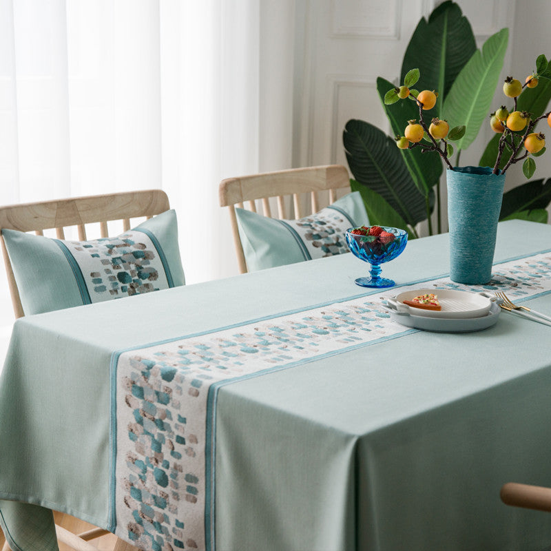 Elegant Lace Trim Tablecloth