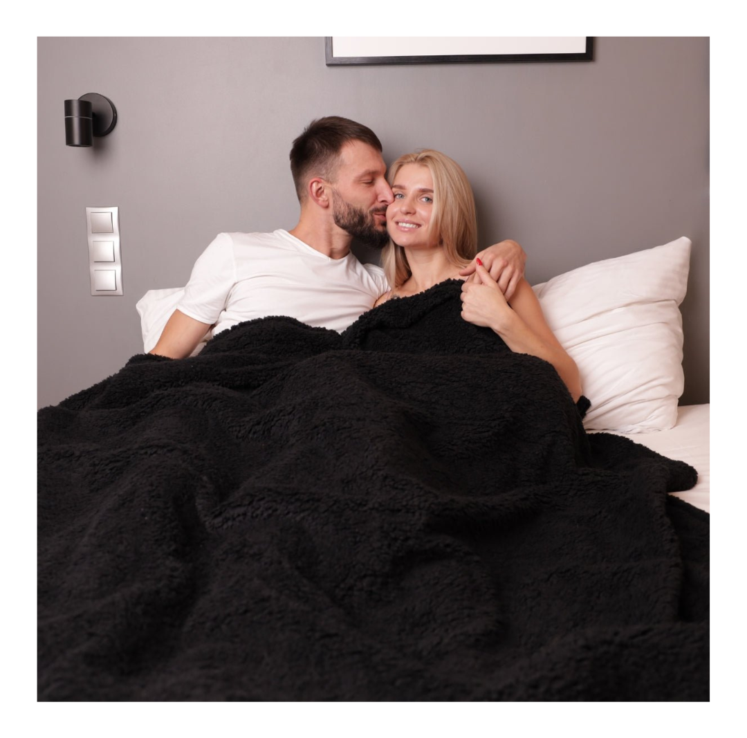 Skanto | LoveBlanket Waterproof Blankets - Comfort in All Weather