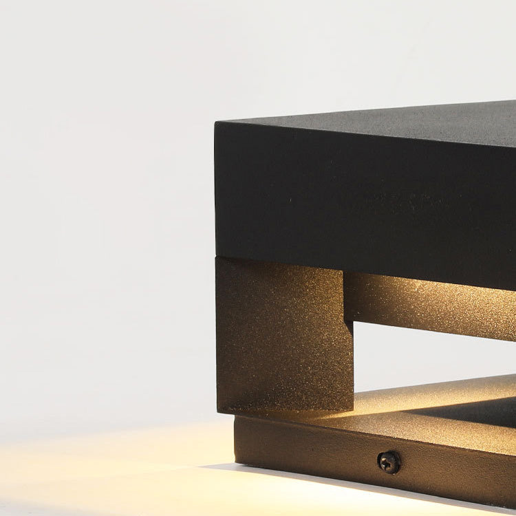 Skanto | LumaCast LED Outdoor Lighting | Modern Stainless Steel Lamp | Waterproof | Garden & Landscape Lighting