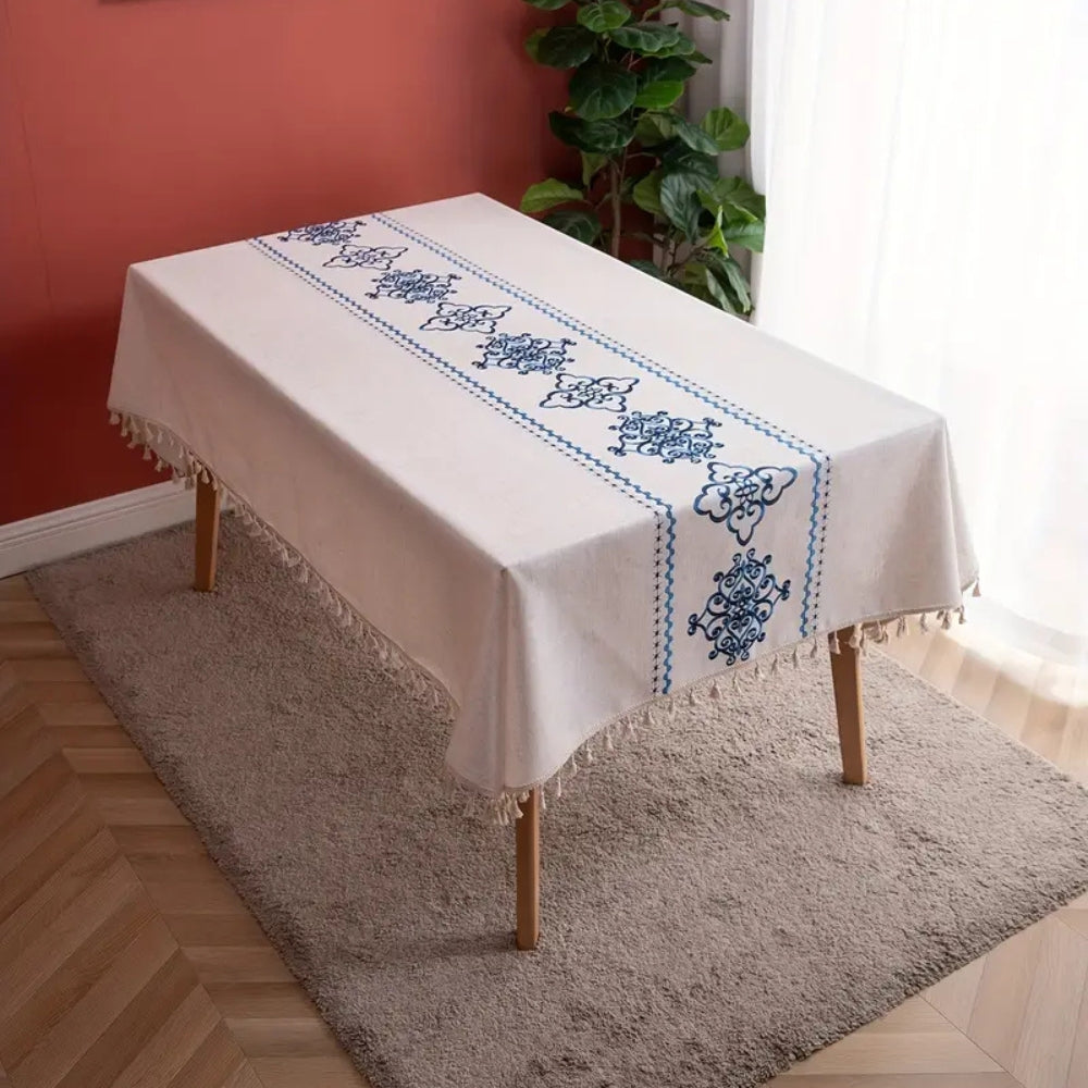BowLift | Sorella Luxe Embroidered Tablecloth