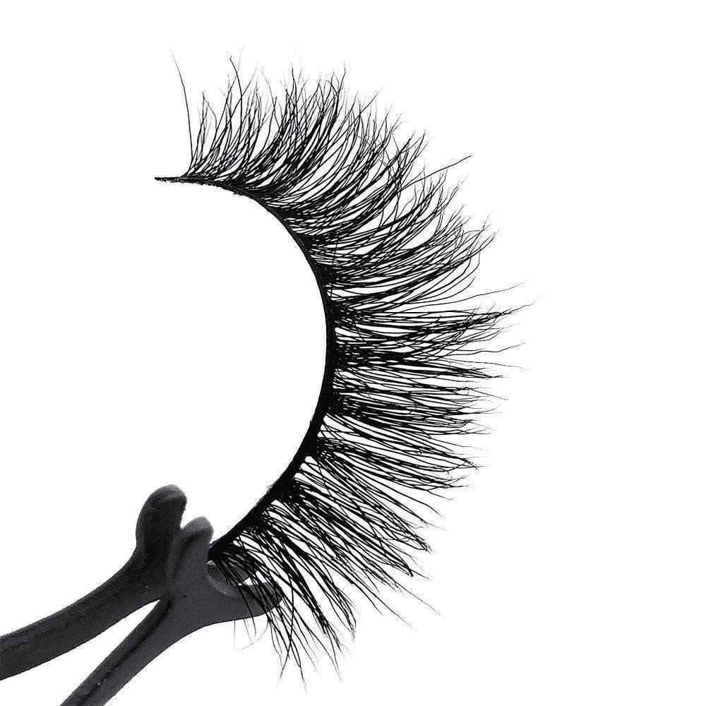 Skanto | Reusable Self-Adhesive Crinkled Lashes