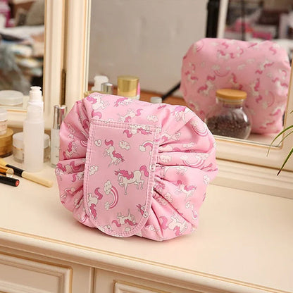 Magical cosmetic bag | Bowlift