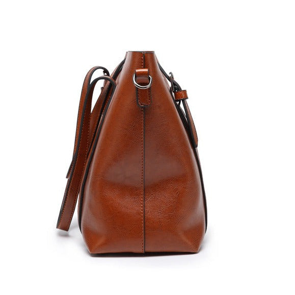 BowLift | Stylish leather handbag with handcrafted details