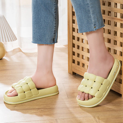 Skanto | Indoor Bread Platform Slippers