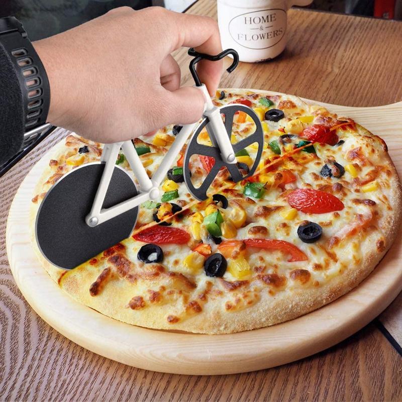 Skanto | Wheel Roller Pizza Cutter
