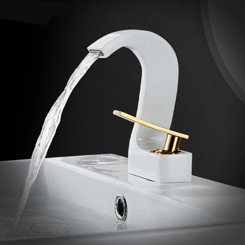 BowLift | Modern Single-Lever Basin Faucet Bathroom Brass Central Faucet