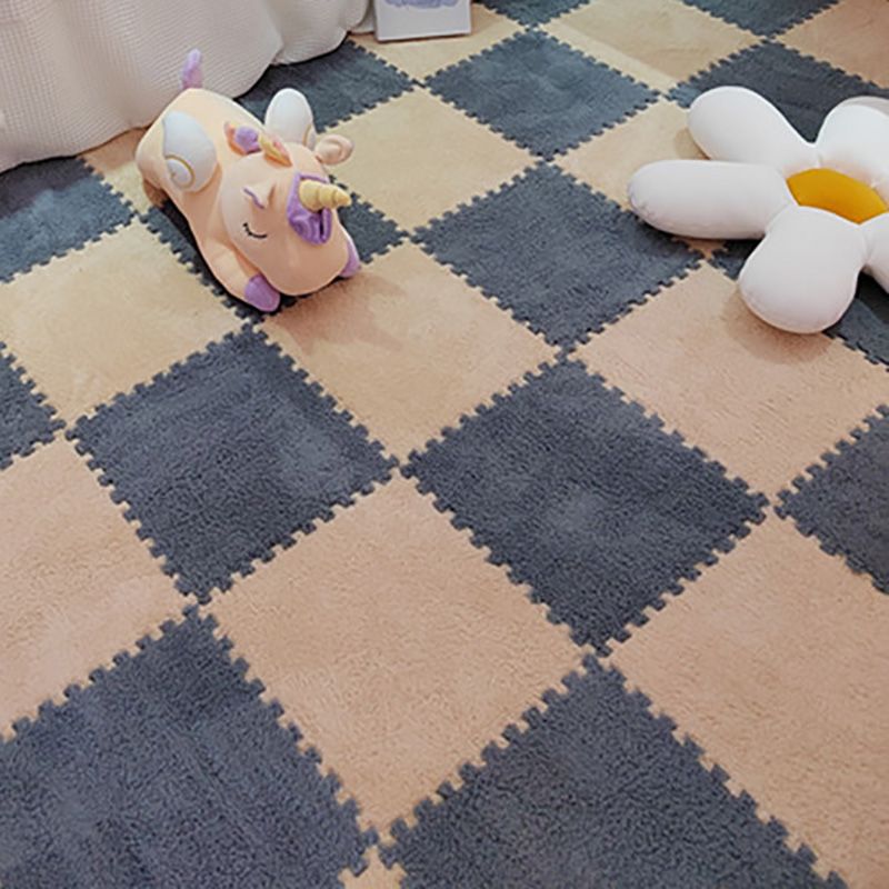 BowLift | Modern Tiles and Carpet Plush Cut Composite Non-Slip Carpet Tiles