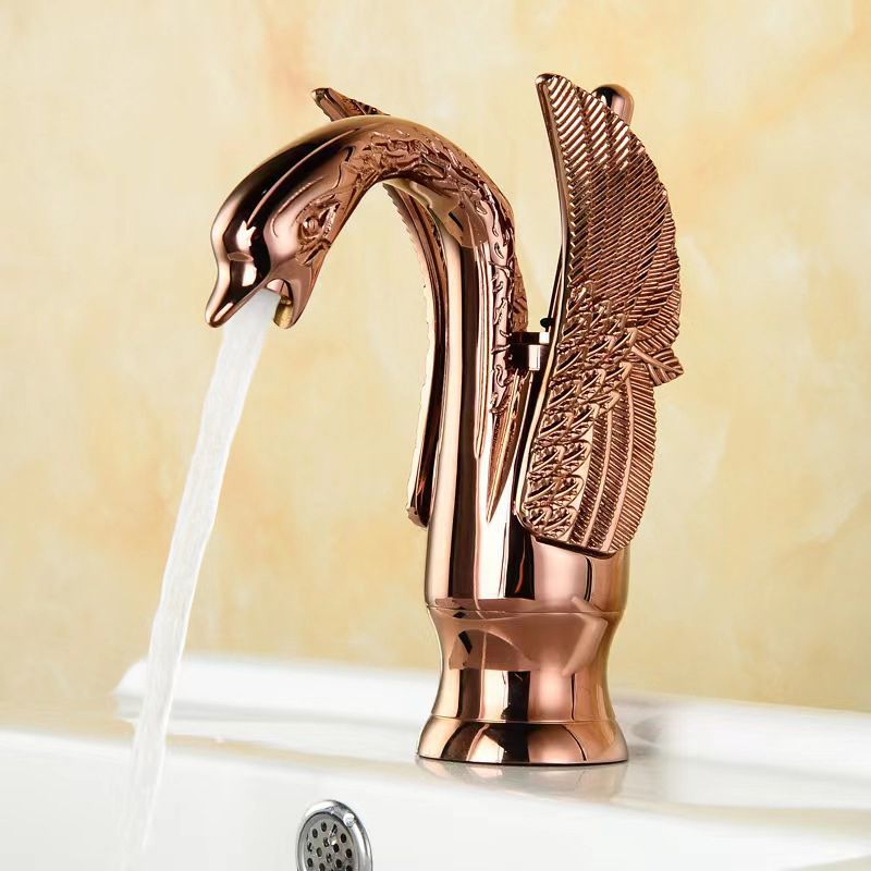 Solid brass bathroom basin faucet, hot and cold single lever