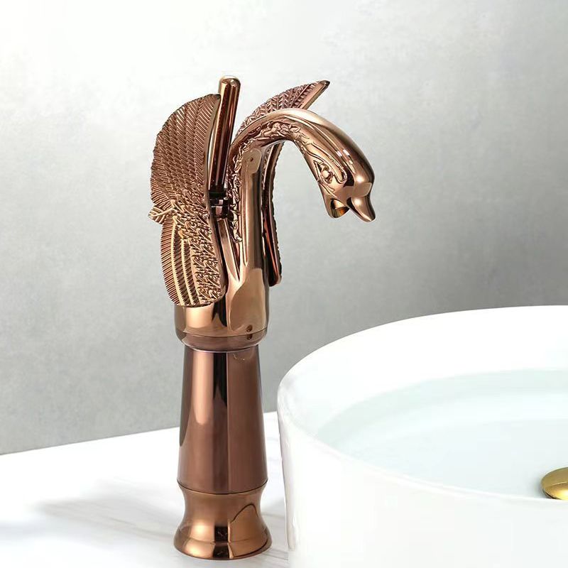 Solid brass bathroom basin faucet, hot and cold single lever