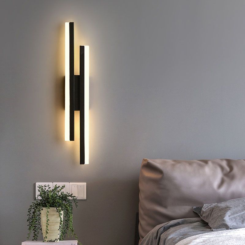 Skanto | Alana Modern LED Wall Light - Elegant Black/Gold Wall Lamp for Living Room and Bedroom
