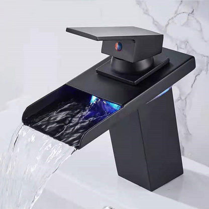 Widely Used Single-handle 1-hole Bathroom Lavatory Faucet with LED Lighting