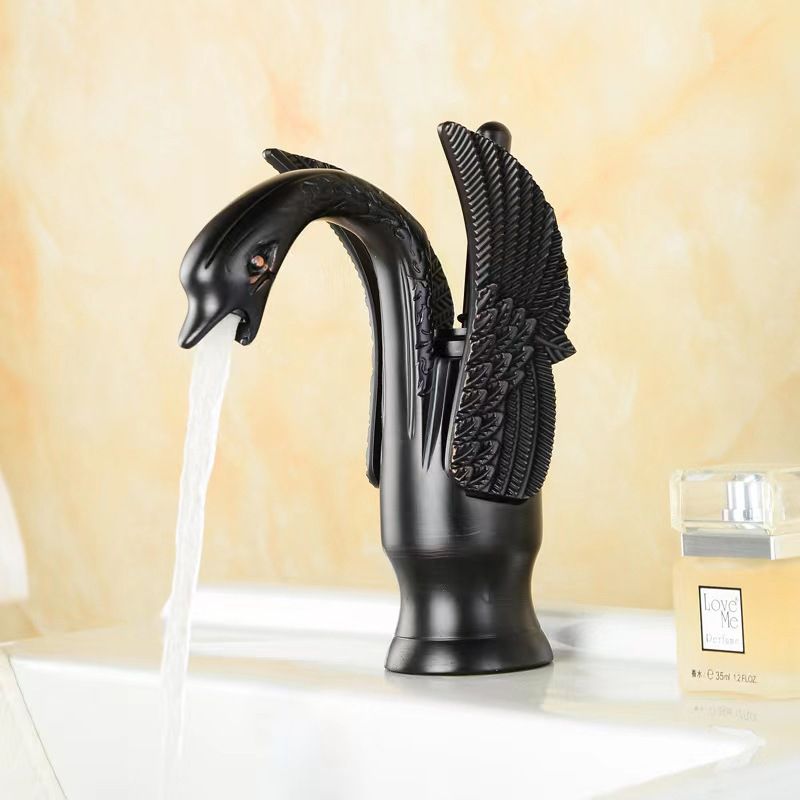 Solid brass bathroom basin faucet, hot and cold single lever