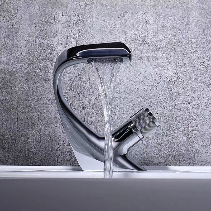 BowLift | Modern Center Connection Faucets Single Lever Faucets with Waterfall Spout