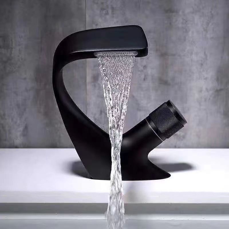 BowLift | Modern Center Connection Faucets Single Lever Faucets with Waterfall Spout