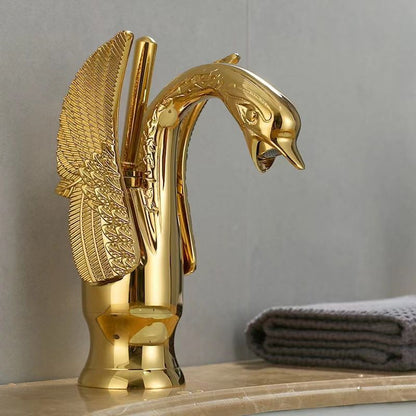 Solid brass bathroom basin faucet, hot and cold single lever