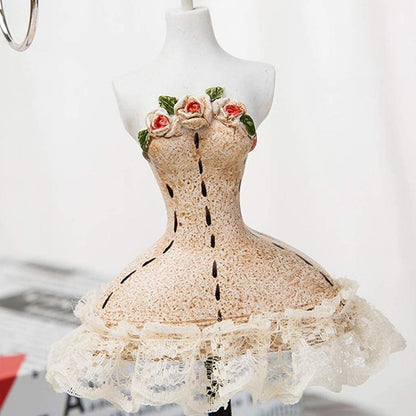 Creative jewelry stand female bust made of resin | Bowlift
