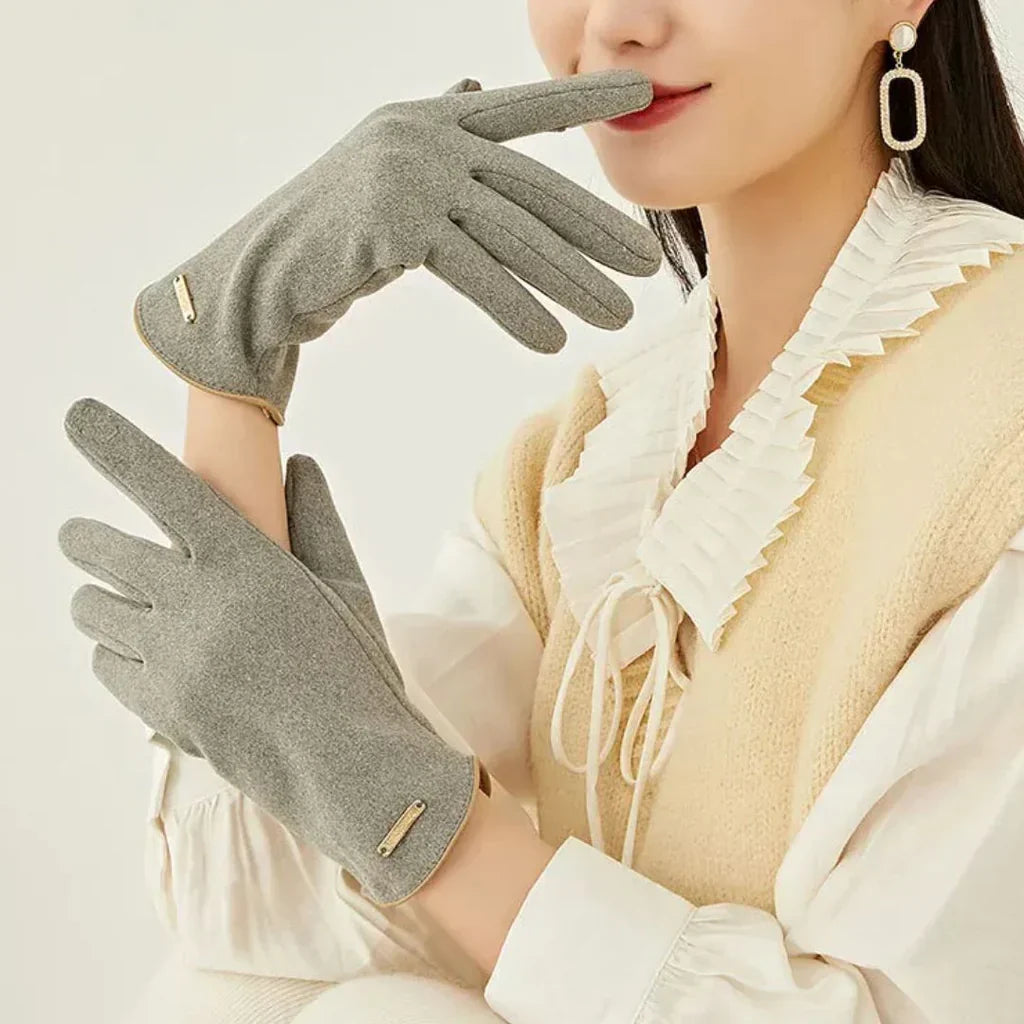 Classic Suede Women's Gloves - SuaveTouch