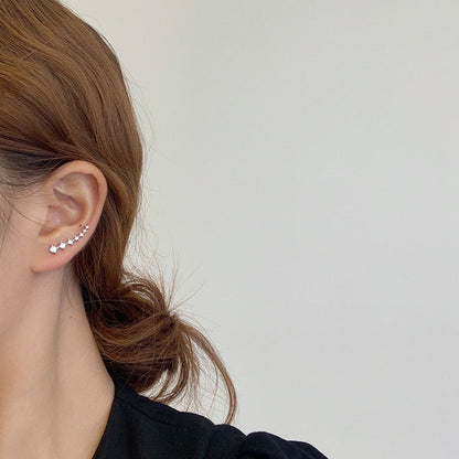 Skanto | Seven Star Diamond Stud Earrings