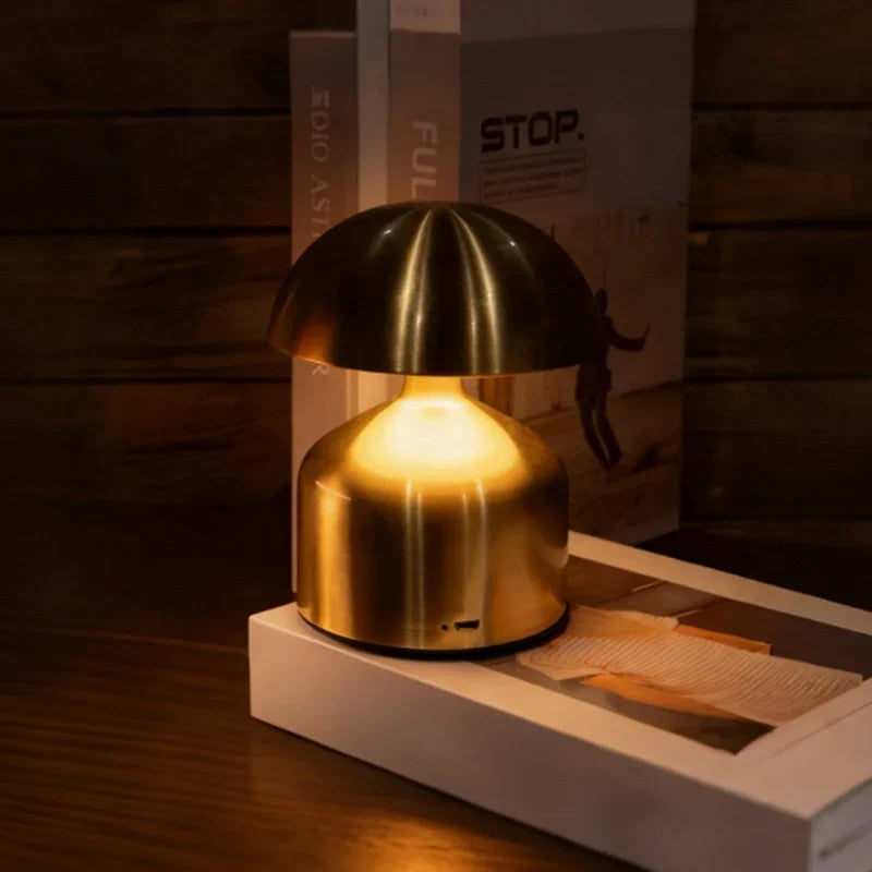 Skanto | Auralis Table Lamp
