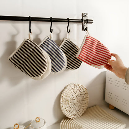 Skanto | Striped Heat-Resistant Kitchen Mitts