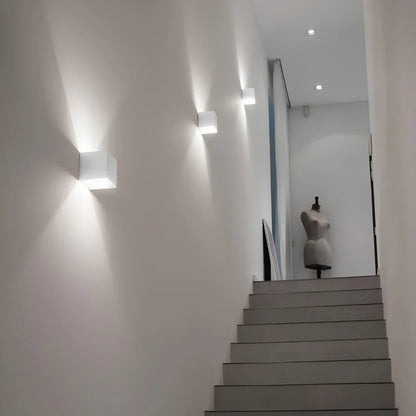 BowLift | Adjustable Wall Light