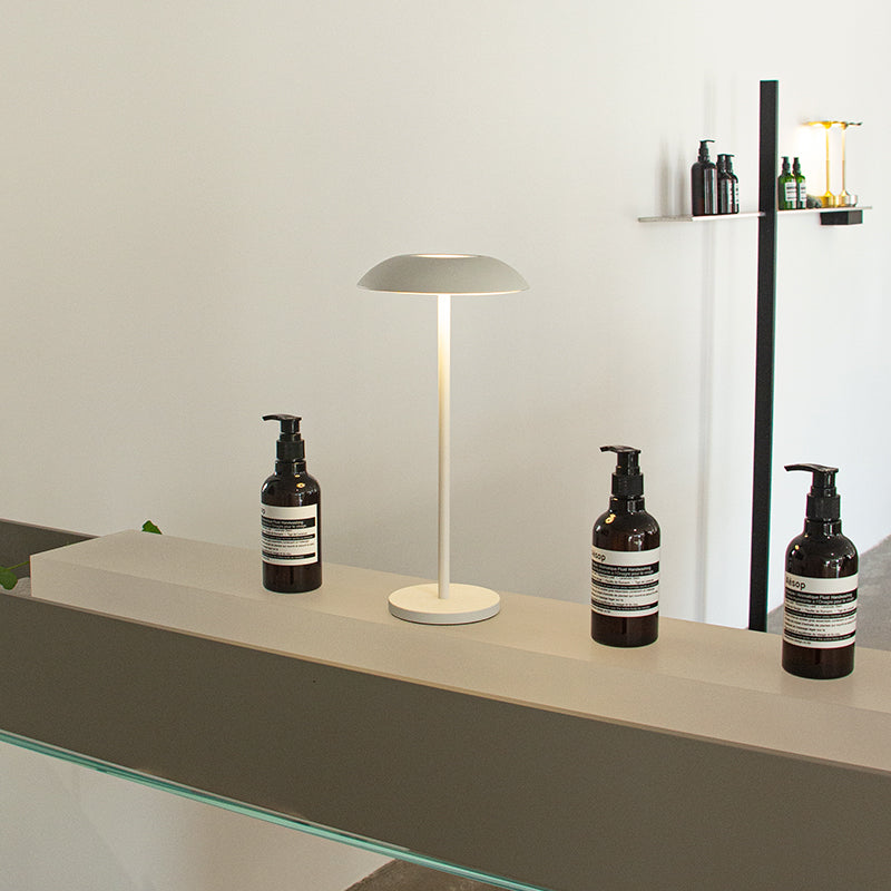 Skanto | Iron Elegance Lamp
