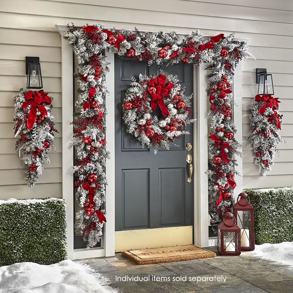 Skanto | The Cordless Prelit Red and White Christmas Decoration