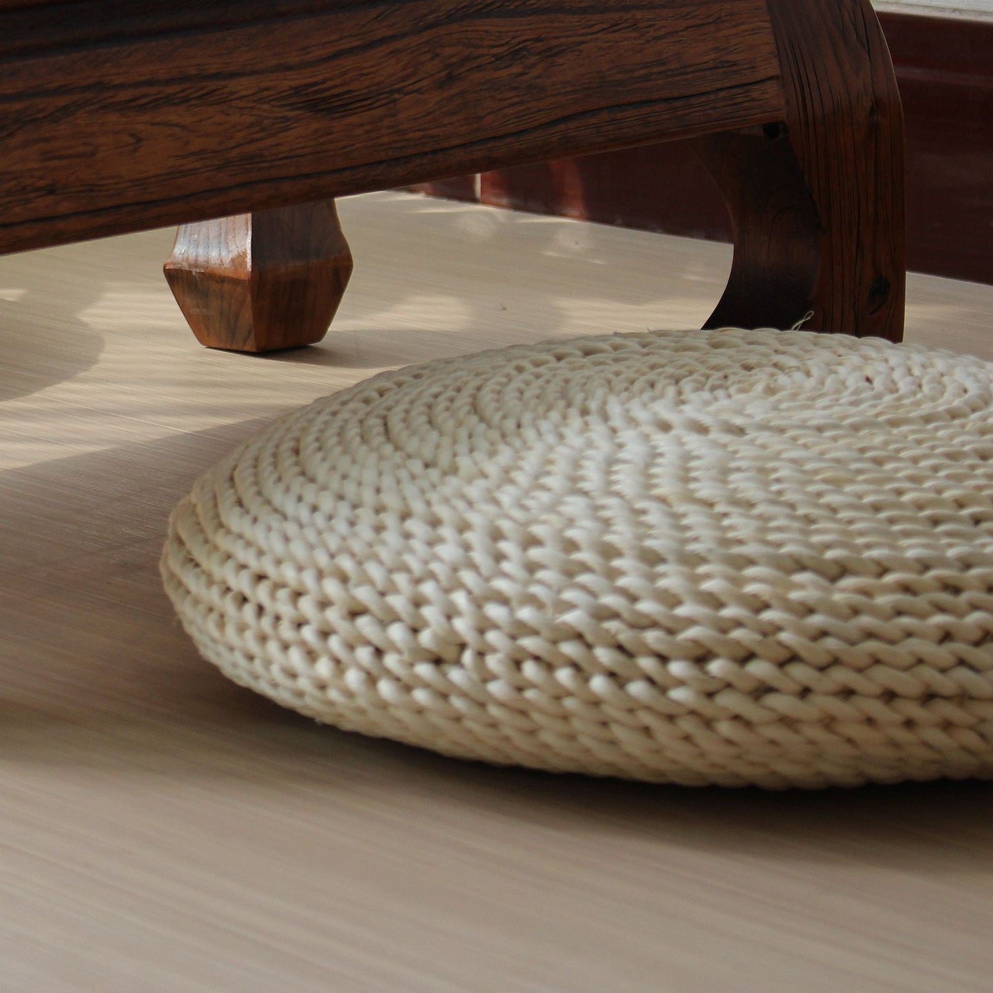 Handcrafted Braided Seat Cushion Acalora