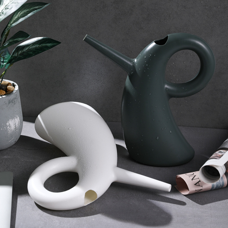BowLift | Watering can with extended spout – Elegant design for precise watering
