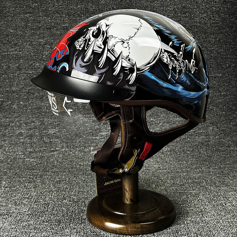 City helmet for choppers with a minimalist design